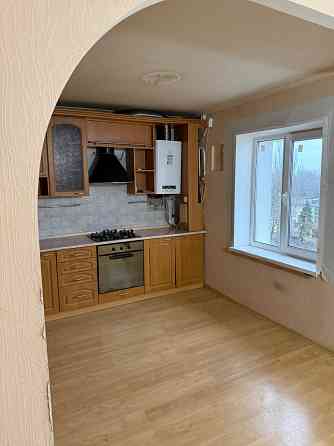 Срочно Продам 3км.кв с автономным отоплением.Бахчиванджи пр-кт.Строителей. Мариуполь