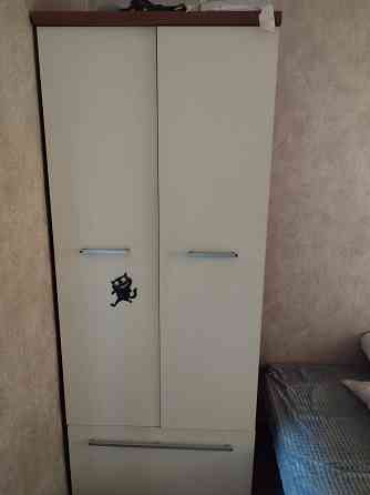 Отдам бесплатно подростковую мебель Донецк