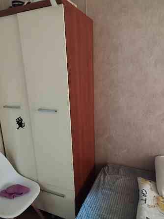 Отдам бесплатно подростковую мебель Донецк