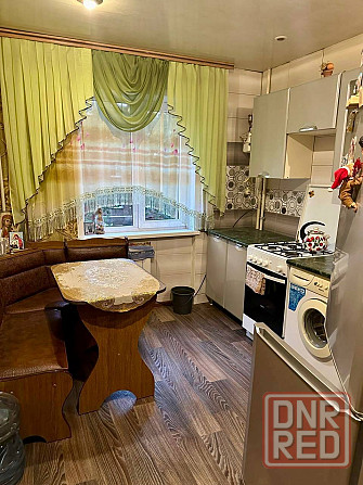 Продажа 3 комн. квартиры, пос. Абакумова Донецк - изображение 1