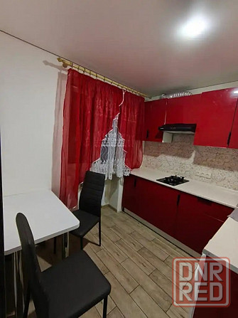 Сдам 1-комнатную квартиру в Буденовском районе, Цветочный. Донецк - изображение 3