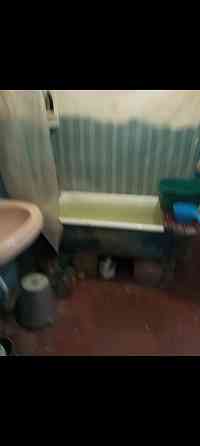 сдам 1 комнату ленинский р. конти мельница 5000 р. все включено залог 50%,,. Донецк