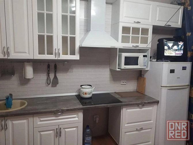 Сдаётся двухкомнатная квартира Мариуполь, Левобережный район Девятки. Площадь 43м Мариуполь - изображение 1