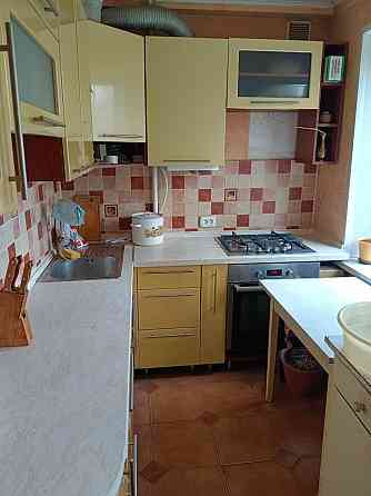 Продается двухкомнатная в центре Петровского района Донецк