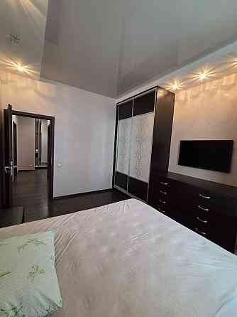 Предлагаем крупногабаритную 2- ком. квартиру в новострое в диске пр. маяковского в отличном состояни Донецк