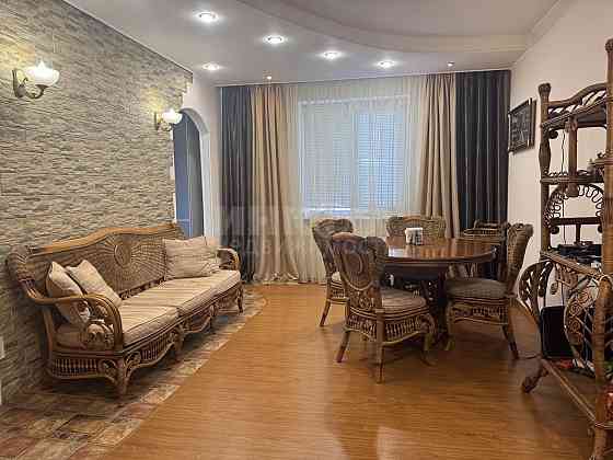 продам 4к кв. мирный 1 с а.о. Луганск