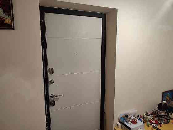 Трёхкомнатная с косметическим ремонтом, ул. Прожекторная Донецк