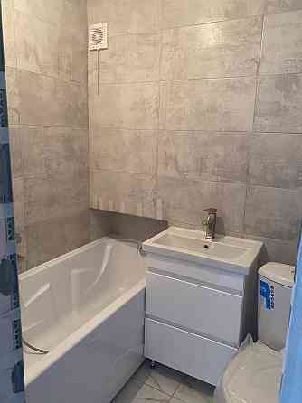 Продам 2х комн., 3/3, капитальный ремонт, Калининский район Донецк