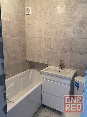 Продам 2х комн., 3/3, капитальный ремонт, Калининский район Донецк - изображение 1