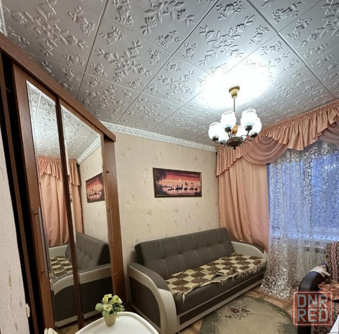 Сдаётся трёхкомнатная квартира 59 м.кв. с косметическим ремонтом в отличном районе Донецка. Донецк - изображение 1