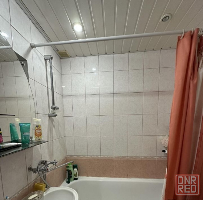 Сдаётся трёхкомнатная квартира 59 м.кв. с косметическим ремонтом в отличном районе Донецка. Донецк - изображение 5