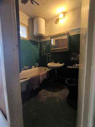 Продам 1к квартиру.Центр.Крупногабаритная.36м2 Макеевка