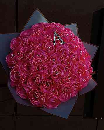 Букет ручной работы из 41 атласной розы Донецк