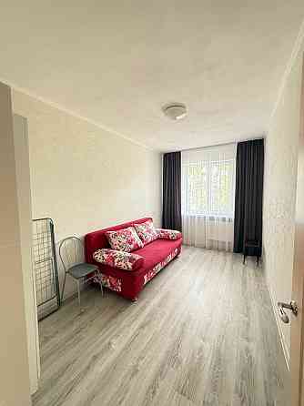 Сдаётся 3-комнатная квартира в Мариуполе, Кальмиусский район, пр-кт Победы Этаж 3/9 60 м Мариуполь