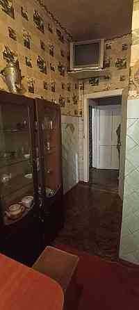 Продается 3-х комнатная квартира на земле 55,5 кв,с огородом, гаражом (имеется погреб) ,летней кухне Макеевка