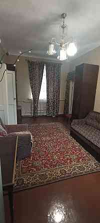 Продается 3-х комнатная квартира на земле 55,5 кв,с огородом, гаражом (имеется погреб) ,летней кухне Макеевка