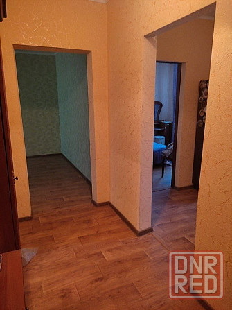 Продаю 2 - х комнатную квартиру, ул Ревякина, ориентир дск Донецк - изображение 5