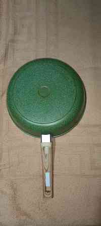 Продам антипригарную сковороду Донецк