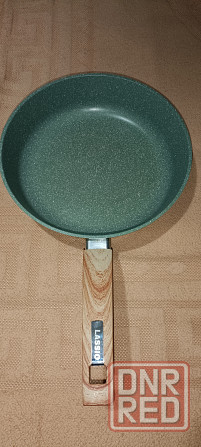 Продам антипригарную сковороду Донецк - изображение 1