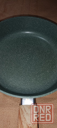 Продам антипригарную сковороду Донецк - изображение 2