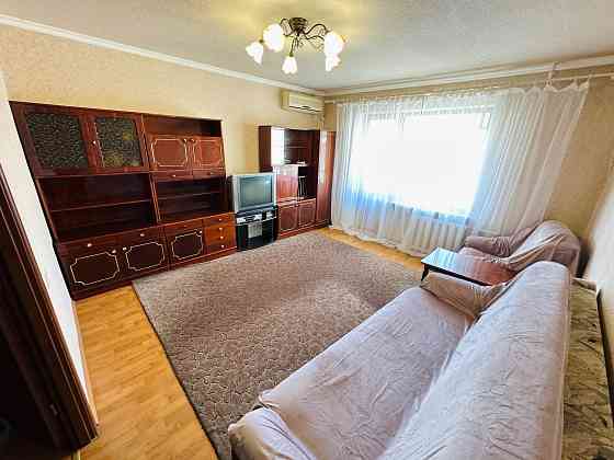 3-х комнатная квартира в Ворошиловском районе (бул. Школьный 22) Донецк