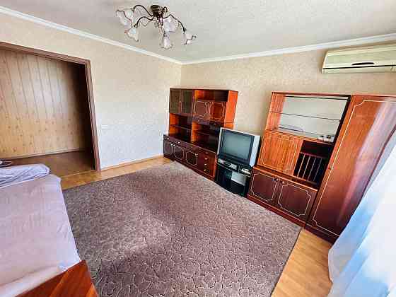 3-х комнатная квартира в Ворошиловском районе (бул. Школьный 22) Донецк