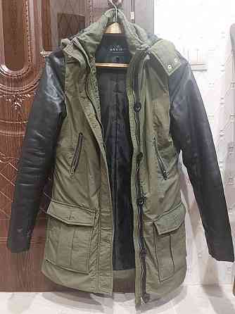 Куртка демисезонная женская Review с капюшоном 42 р Макеевка