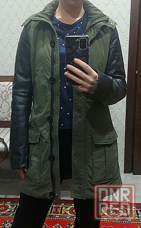 Куртка демисезонная женская Review с капюшоном 42 р Макеевка - изображение 1