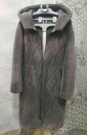 Искусственная двухсторонняя шубка с капюшоном 44 размер оверсайз Макеевка