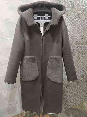 Искусственная двухсторонняя шубка с капюшоном 44 размер оверсайз Макеевка