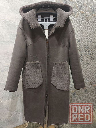 Искусственная двухсторонняя шубка с капюшоном 44 размер оверсайз Макеевка - изображение 2