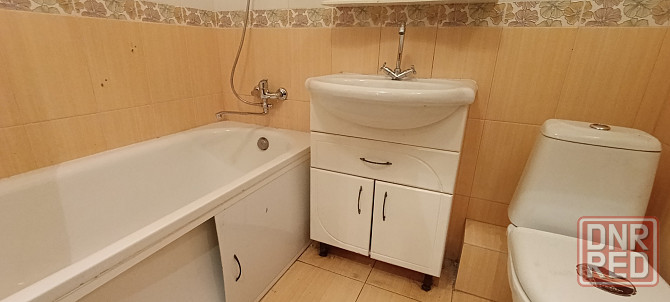 Продам 3-х комнатную на Бакинах. 4/9. Мебель. Техника. Лоджия и балкон. Документы готовы. Донецк - изображение 1