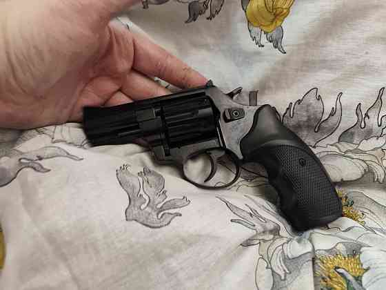 Револьвер Бульдог от Курс Волноваха