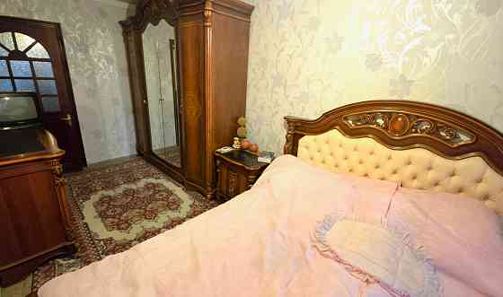 продаю 3х ком кв с каминным залом просторной кухней, французским балконом, мебелью и техникой Донецк