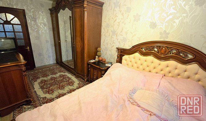 продаю 3х ком кв с каминным залом просторной кухней, французским балконом, мебелью и техникой Донецк - изображение 3