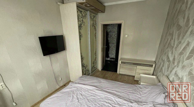 Сдаётся уютная двухкомнатная квартира на втором этаже 9-этажного дома Донецк - изображение 2