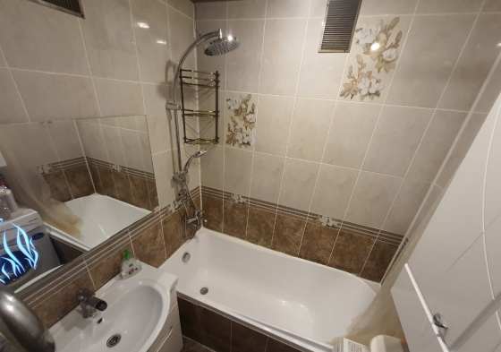 Киевский район, Изумруд. Двухкомнатная квартира расположена на 2-ом этаже 5-ти Донецк