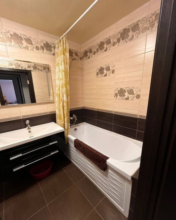 Сдается 2 - комнатная квартира на длительный срок, проспект Гурова Донецк