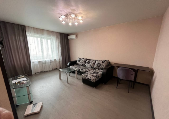 Сдается 2 - комнатная квартира на длительный срок, проспект Гурова Донецк