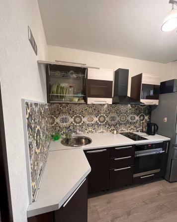 Сдается 2 - комнатная квартира на длительный срок, проспект Гурова Донецк