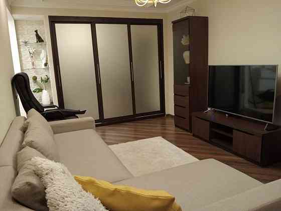 Калининский район, пр-кт Ильича, Грузия Двухкомнатная квартира с современным ремонтом Донецк