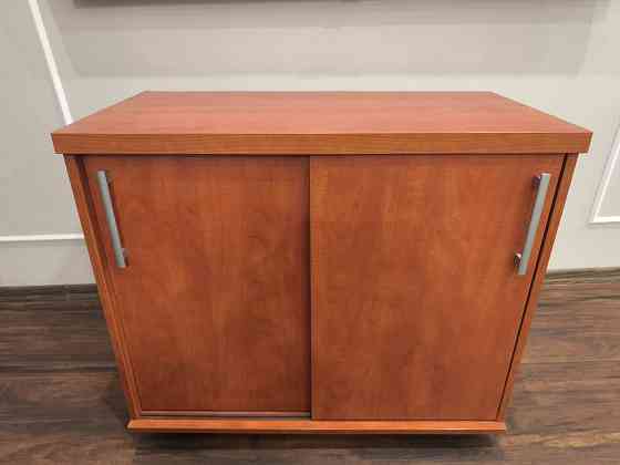 Тумба на колесах Донецк