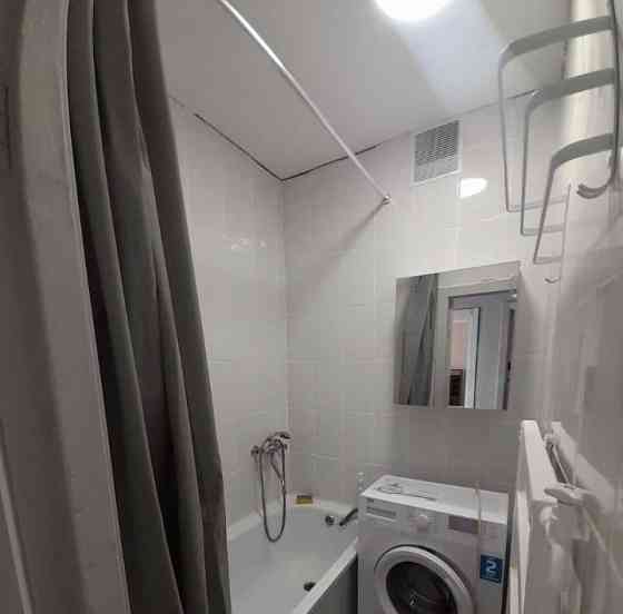 Сдаю двухкомнатную квартиру 40.0 м² этаж 2/5 Киевский район города Донецка, улица Куинджи, 111 Донецк