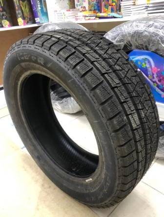 Продам Pirelli Formula Ice 205x55x16 Донецк