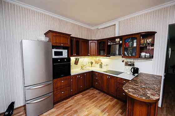 Продам 3-х комнатную квартиру в Калининском районе, проспект Дзержинского Донецк