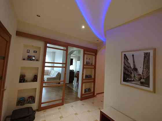 Новострой, 3- х комнатная квартира 150 кв.м Донецк