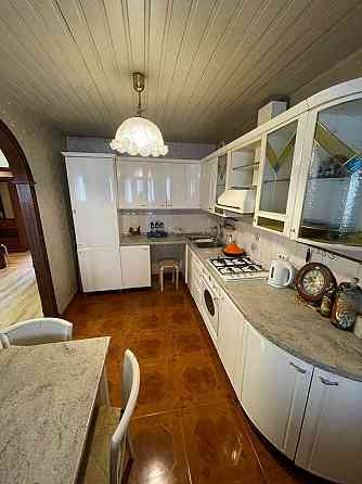 Сдается трехкомнатная квартира в Кировском районе по ул. Петровского (Текстильщик). Донецк