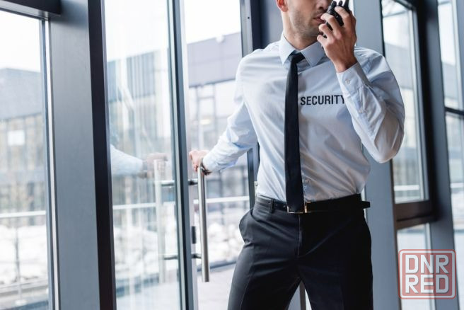 требуется охранник в офис ! Донецк - изображение 1