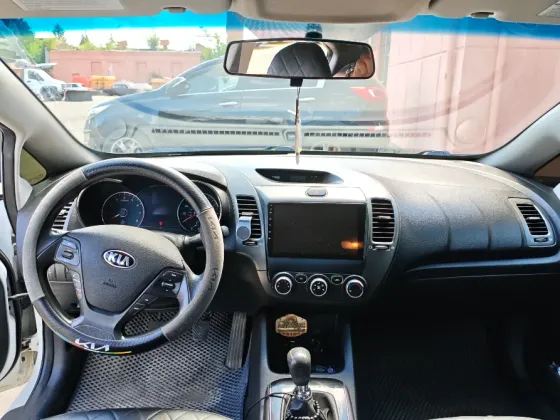 Продам kia Донецк