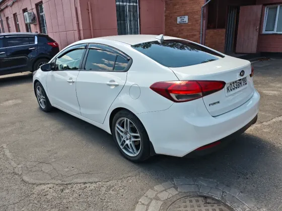 Продам kia Донецк